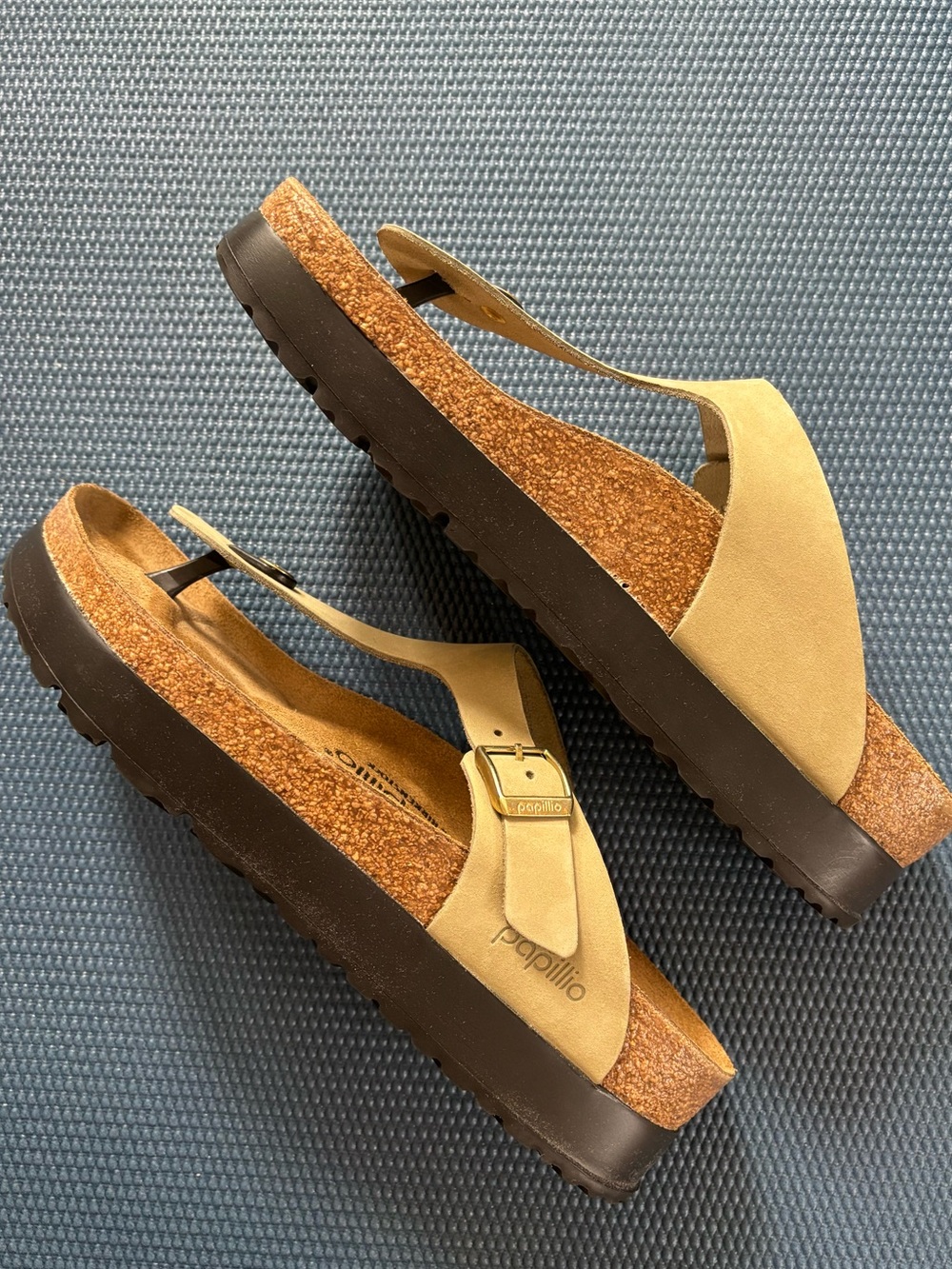 ⬇️🔥NWOT Birkenstock Gizeh sandals - Picture 5 of 5